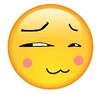 光头 圆脸 脸红 微笑