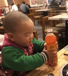 萌娃 可愛 呆萌 搞笑 飲料