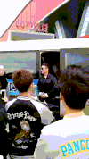 墨镜 手机 背影 孙红蕾