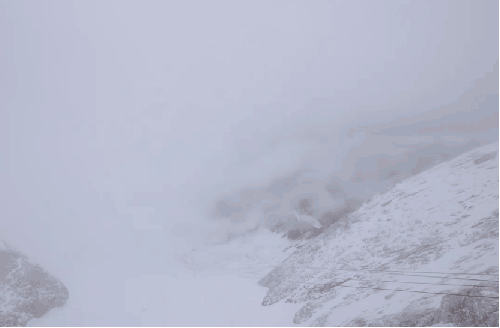 Around&the&world Winter&in&the&Alps&4K 大雾 山脉 旅游 纪录片 阴天 阿尔卑斯山脉 风景