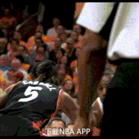 NBA 骑士 詹姆斯 暴扣