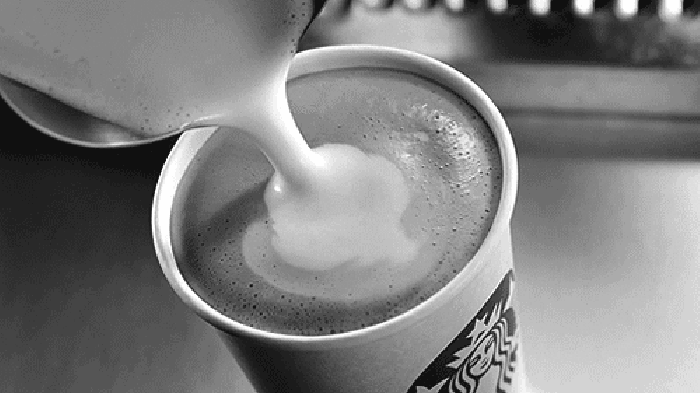 咖啡 美丽 牛奶 倒入