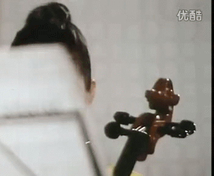 林青霞 自然美 年轻时 大提琴