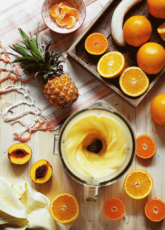 橙子 菠萝 榨汁