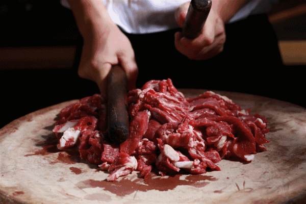 烤肉店 鸭肉 牛肉 辨别方法