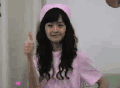 美女 称赞 眨眼睛 微笑