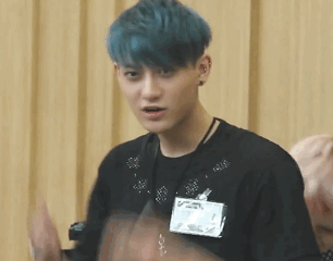 黄子韬 小鲜肉 帅气 开心