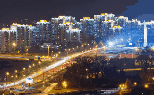 Belarus2011 ZWEIZWEI 城市 夜晚 白俄罗斯 纪录片 车流 风景