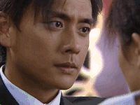 帅哥 西服 对话 沉默