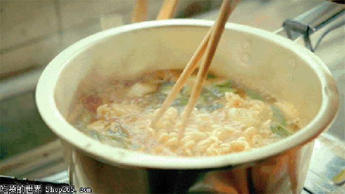 泡面 食物 筷子 热气