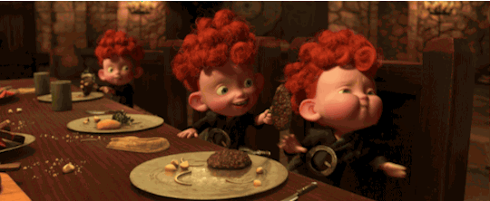 红发 三胞胎 餐桌 甜点