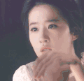美女 手指 戒指 大眼睛