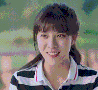 美女 条纹上衣 笑容 牙齿 马尾