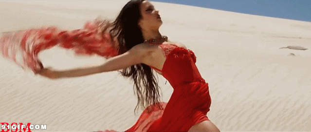 红衣 性感 女子 沙漠 起舞