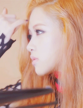 美女   漂亮   美丽  动人