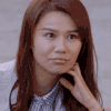 美女 摇头 托腮 长发