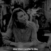 美女 说话 坐着 黑白