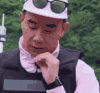 陈小春 墨镜 话筒 讲话 综艺