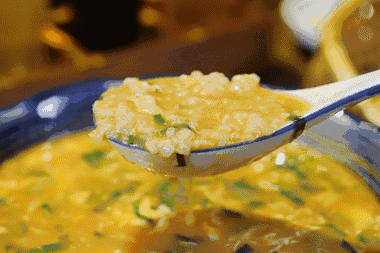 小米 菜粥 营养 美味 鸡蛋 勺子
