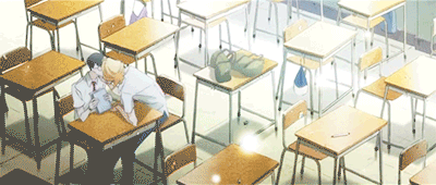 动漫 亲吻 拥抱 教室