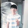 TFBOYS 易烊千玺​​​​ 明星