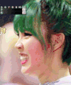 女孩 女子 尴尬的笑 苦笑
