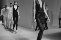 T台 runway 糗事 跌倒