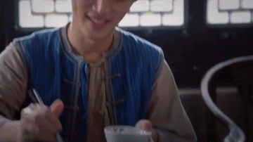 帅哥 微笑 开心 说话