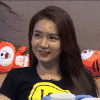 美女 转头 开心 微笑