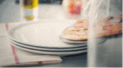 Entremont 披萨 烹饪 美食系列短片 盛出