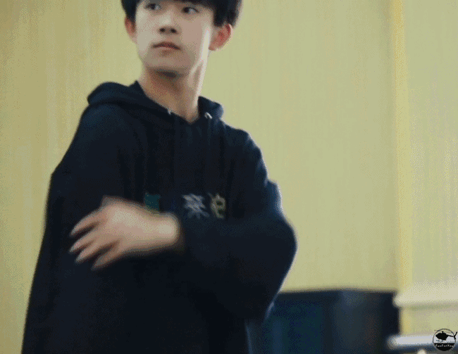 明星 TFBOYS 易烊千璽 帥氣