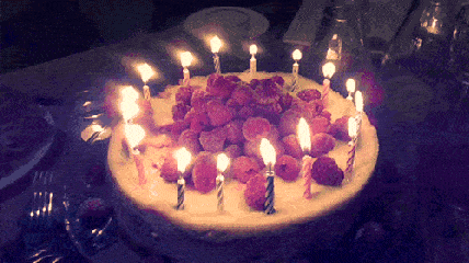 生日蛋糕 蜡烛 水果 祝福 烛火