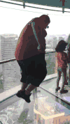 胖子 不怕死吗 玻璃 死劲踩