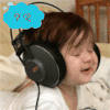 耳机 闭眼 开心 萌娃