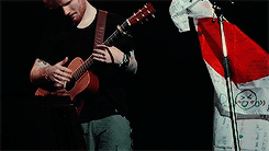 爱德华·克里斯多弗·希兰艾德·希兰  ED+sheeran 吉他 演唱会 欧美歌手