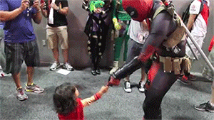 cosplay Deadpool 动漫 圣地亚哥 搞笑 Comic-Con vs gif