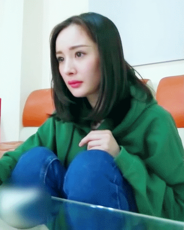 杨幂gif美女gif长发gif红唇gif