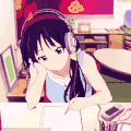 动漫 女孩 听音乐 困了