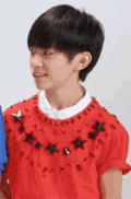 明星 TFBOYS 易烊千玺 帅气