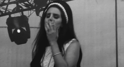 拉娜·德雷 Lana+Del+Rey 抽烟 浪 美国著名歌手
