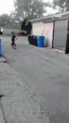 鬼 骑 鞭子
