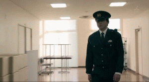 无间双龙 警察 壁咚 美女