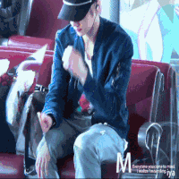 鹿晗 luhan 一个人 揉眼睛