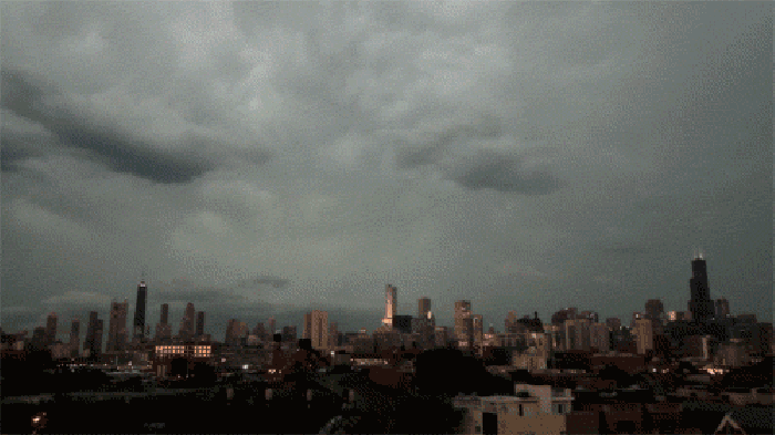 闪电 乌云 城市 阴雨