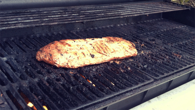 铁板 烤肉 热气腾腾 美味 经典美食