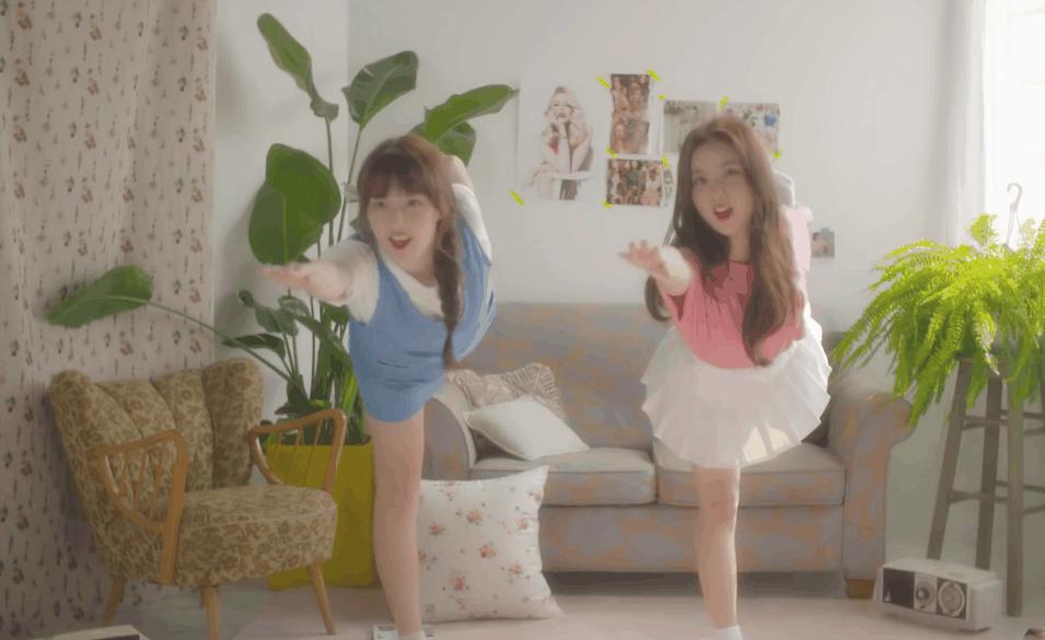 Gfriend MV Sweetie&Pie 倒 动作 可爱 李承焕 玩 瑜伽