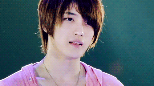 男神 帅气 唱歌 迷人