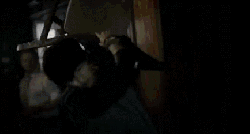 CNBLUE I'M&SORRY MV 发怒 发火 姜敏赫 打架 椅子 玻璃杯 生气 耍帅 酒吧 音乐录影带 砸酒杯 砸椅子 碎杯子