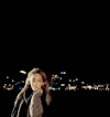 黑夜 唱歌 摸脸 长发 女