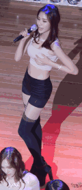 美女 跳舞 性感 暴露